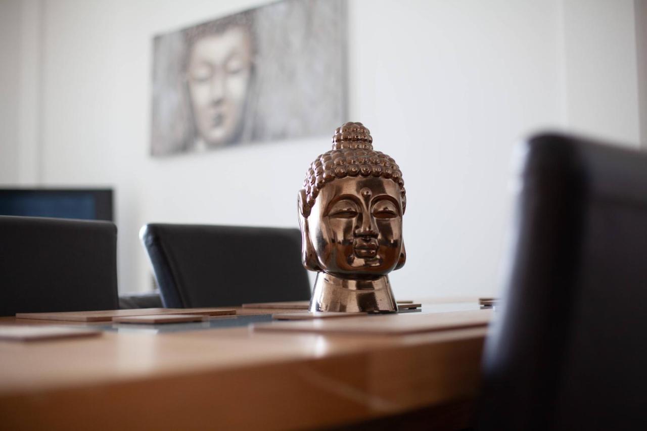 Serviced Apartment In Liverpool City Centre - Free Parking - Balcony - By Happy Days Екстериор снимка